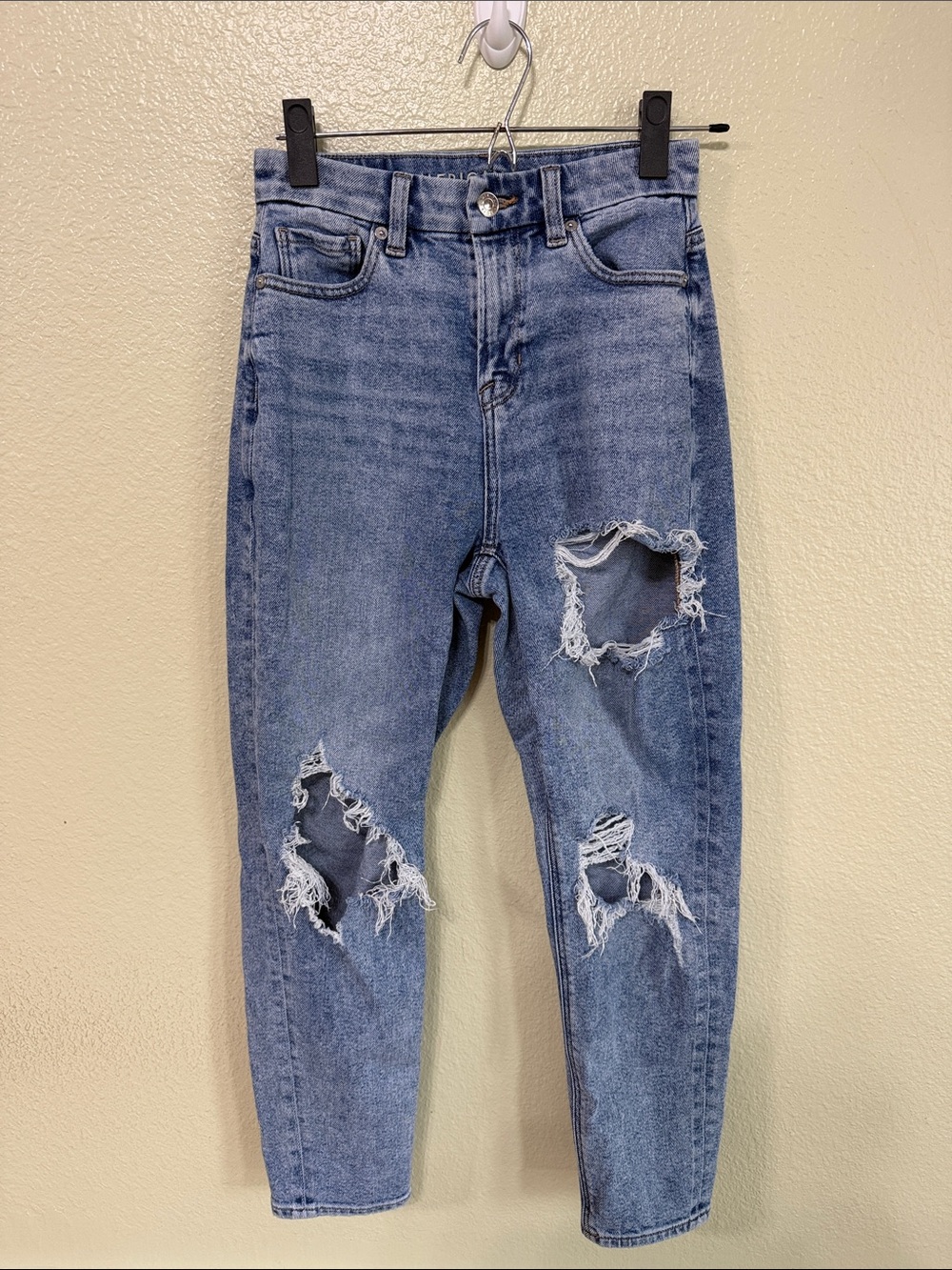 American Eagle Outfitters Distressed Curvy Mom Jean